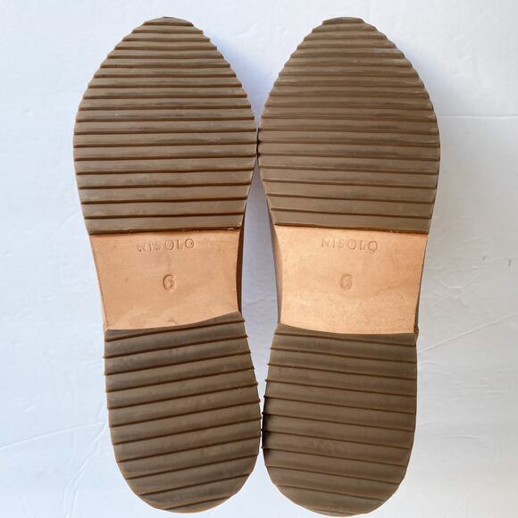 Nisolo Eva Everyday Chelsea Leather Boots in Almond Size 6 - Picture 6 of 9